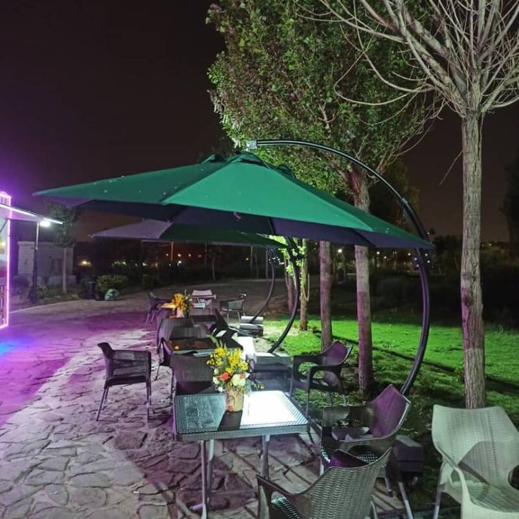 چتر پای کنار آهنی