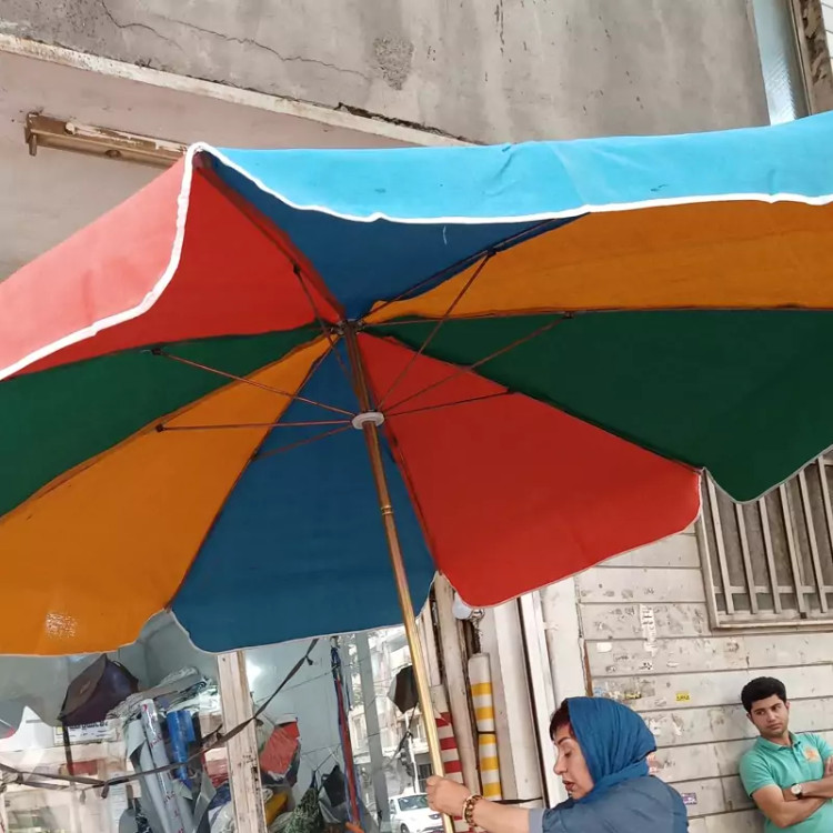 چتر باغی هشت ضلعی برزنتی 2 متری مناسب آفتاب مدل رنگی