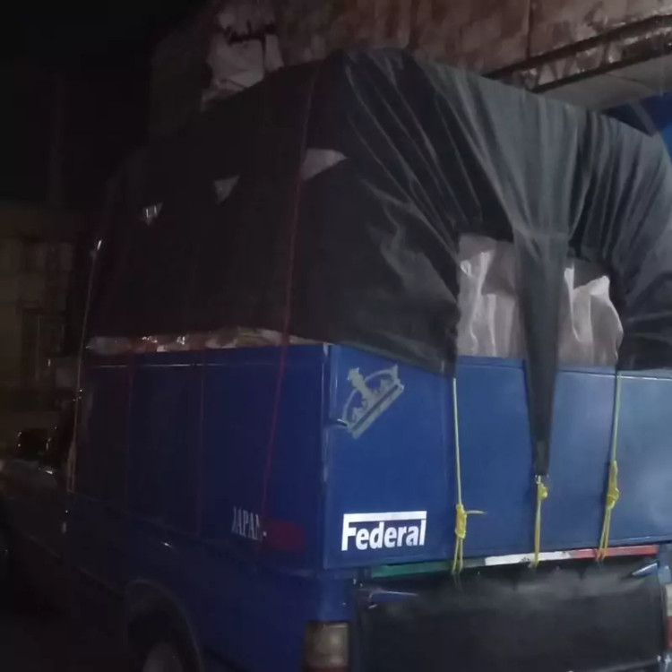 چادر نیسان 3در 4 جنس برزنت 9 لایه گلشن