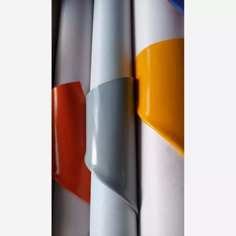 پرده سلفونی آلاچیق با برزنت