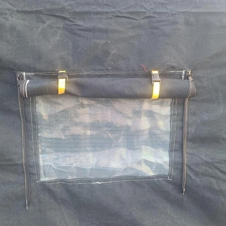 چادر مسافرتی خیمه 2 در 3 جنس برزنتی و لوله گاز همراه با جای لوله بخاری