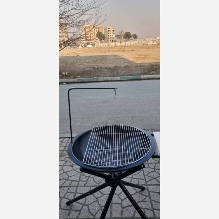 باربیکیو و آتشدان همراه بادبزن مناسب تفریح ،باغ ،ویلا(پس کرایه )