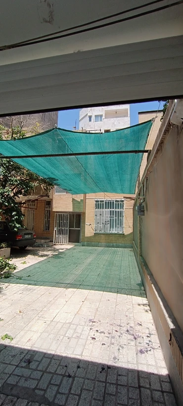 شید سایبان تراکم 80 درصد ( ابعاد 12 در 6 ) دور دوزی شده و حلقه دار
