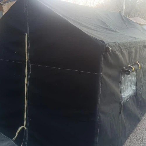 چادر عشایری خیمه 2 در 3 جنس برزنتی و لوله گاز همراه با جای لوله بخاری
